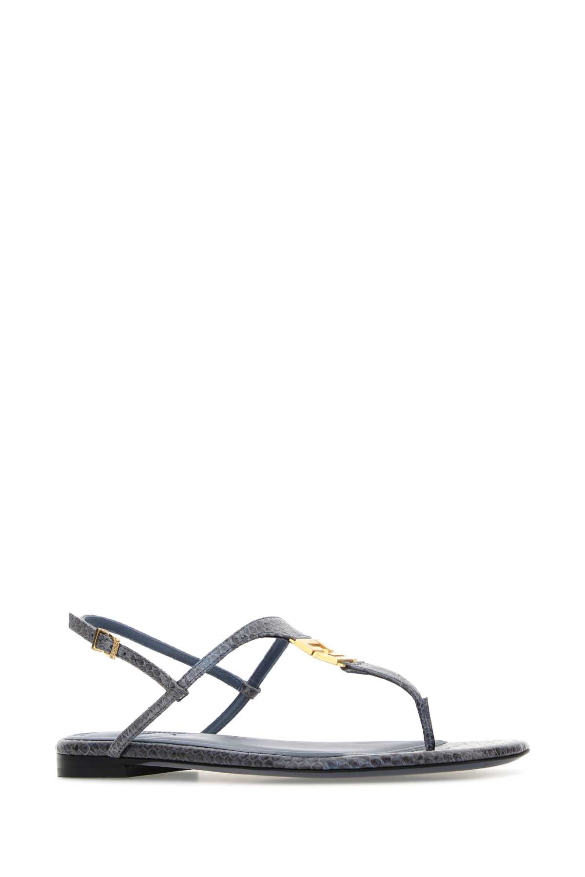 FOLD_AYERS_CLIVREA_8Y8713AUED_F1SJ4_Image_2