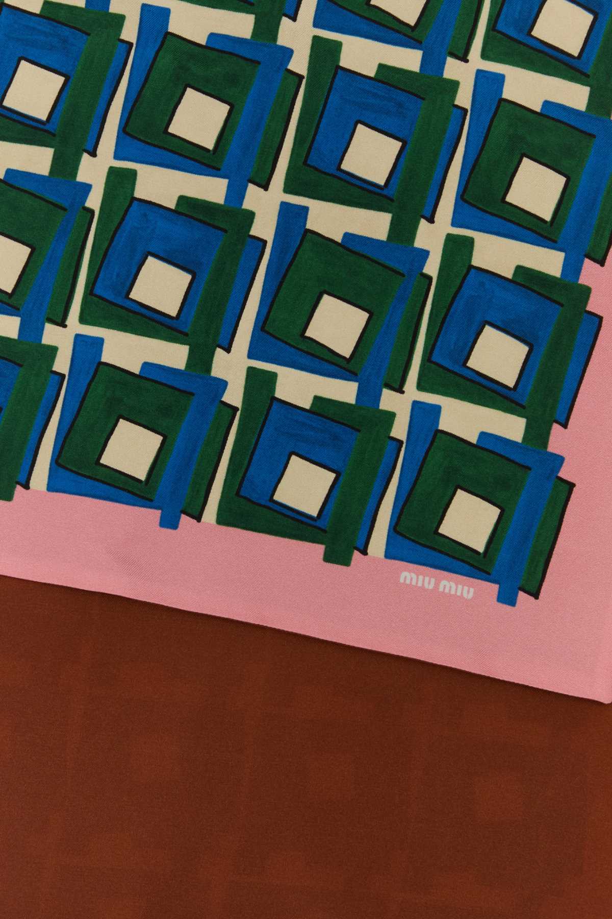 FOULARD_5FF0652IG3_F05AG_Image_2