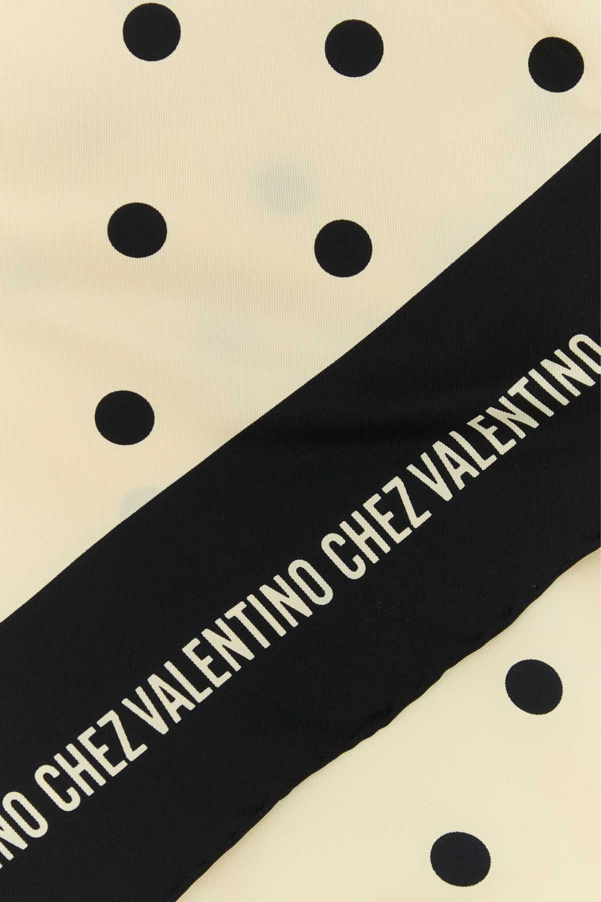 FOULARD_CHEZ_VALENTINO_7W2EI114WFM_QT3_Image_2