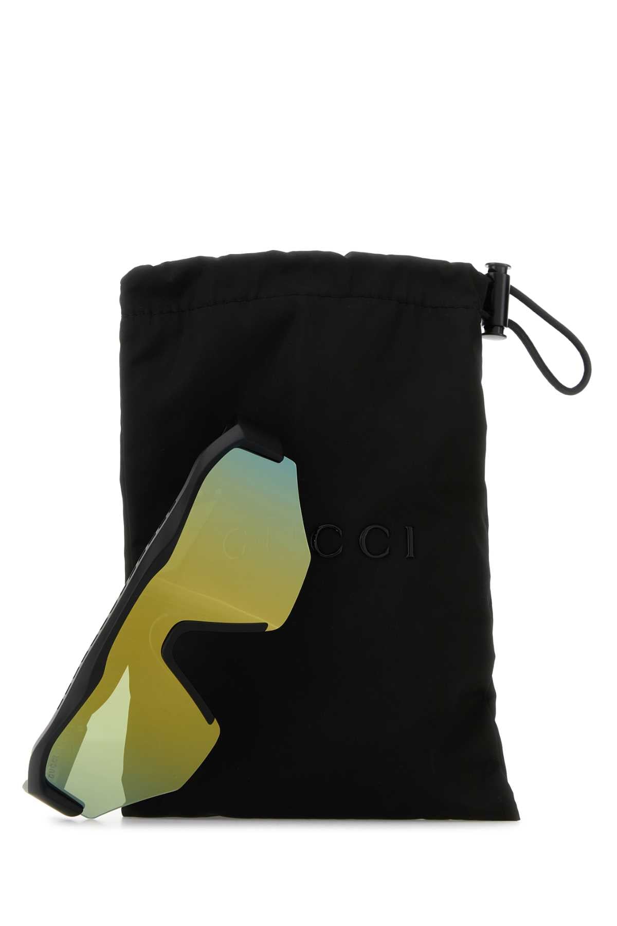 GG2017S_MAN_SUNGL_INJECTION_840155J1691_1080_Image_3