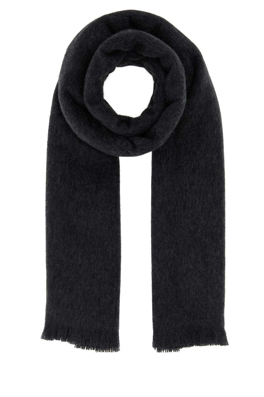 INGO_SCARF_A000368P152_CHR_Image_1