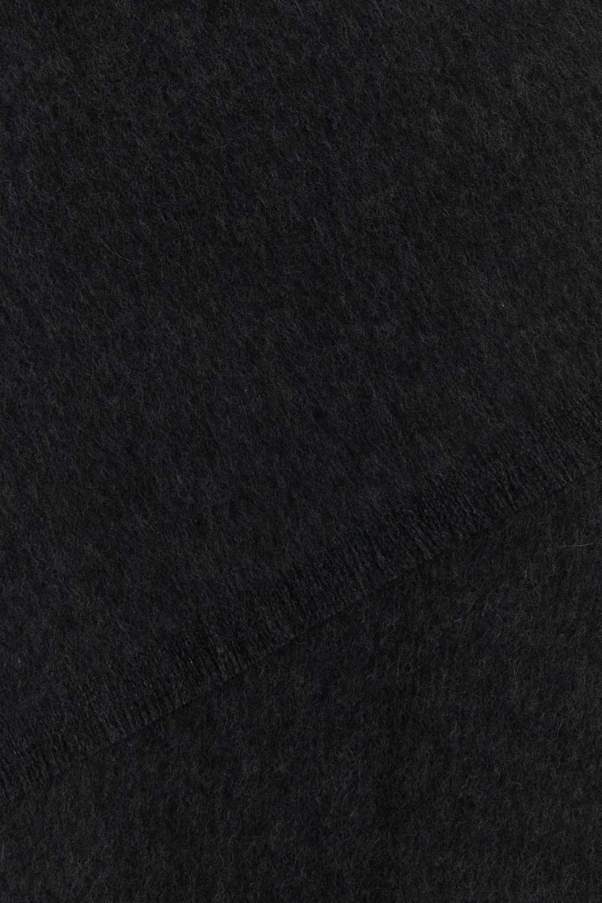 INGO_SCARF_A000368P152_CHR_Image_3
