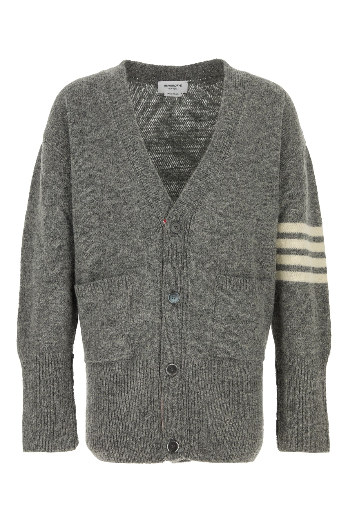 JERSEY_STITCHEXAGGERATED_FITV_NECK_CAR_MKC572AY1047_035_Image_1
