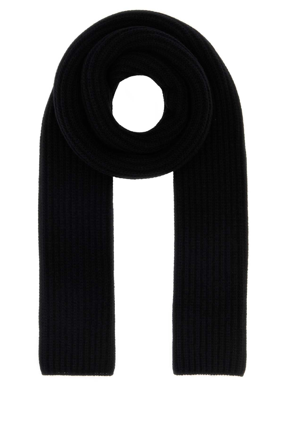 KNITTED_SCARF_GXS99ZJAWYA_N0000_Image_1