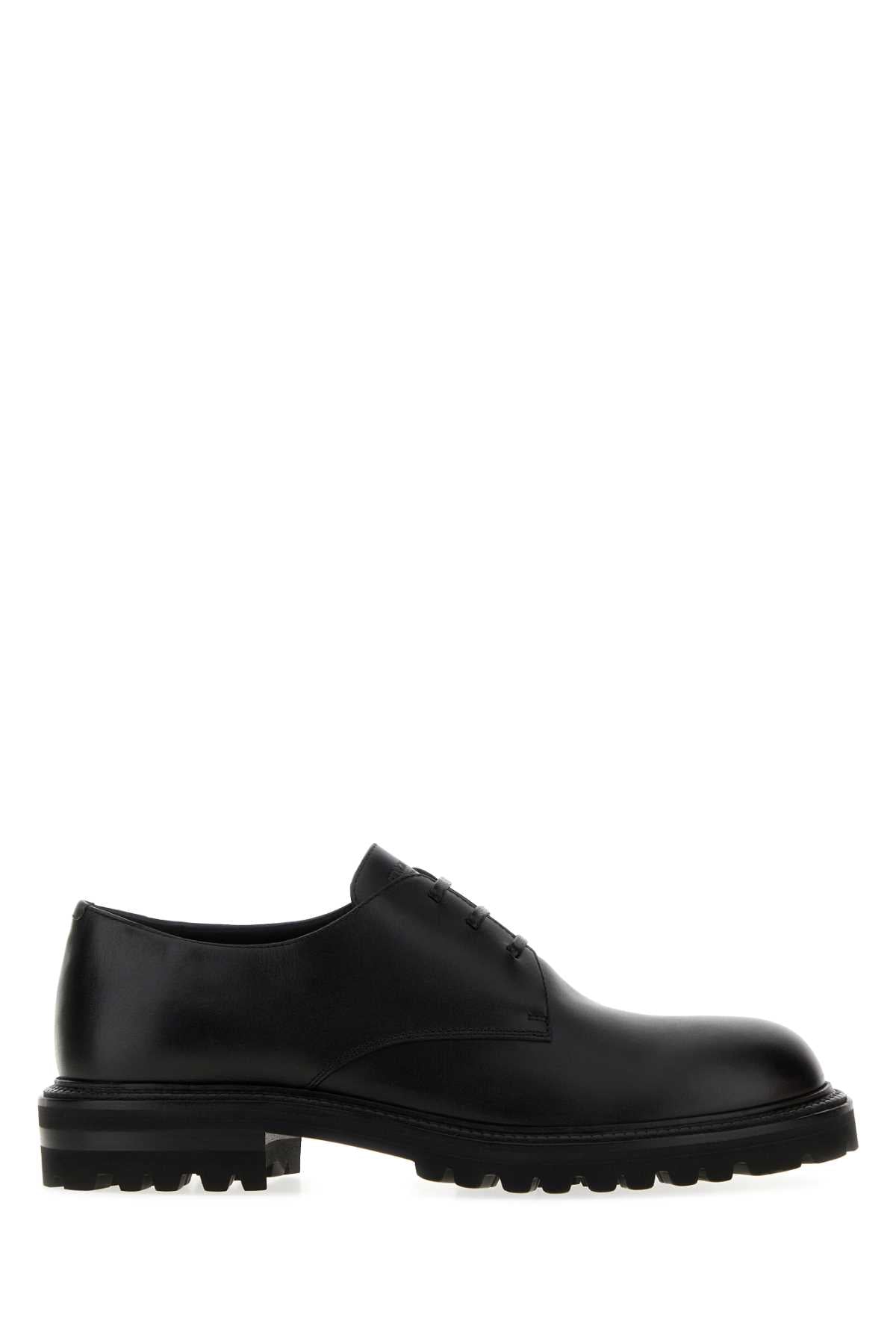 LACED_SHOE_GM002316AF20410_UC001_Image_1
