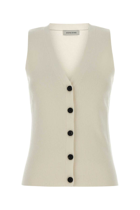 LAWRENCE_VEST_-_IVORY_A0910868_IVY26_Image_1