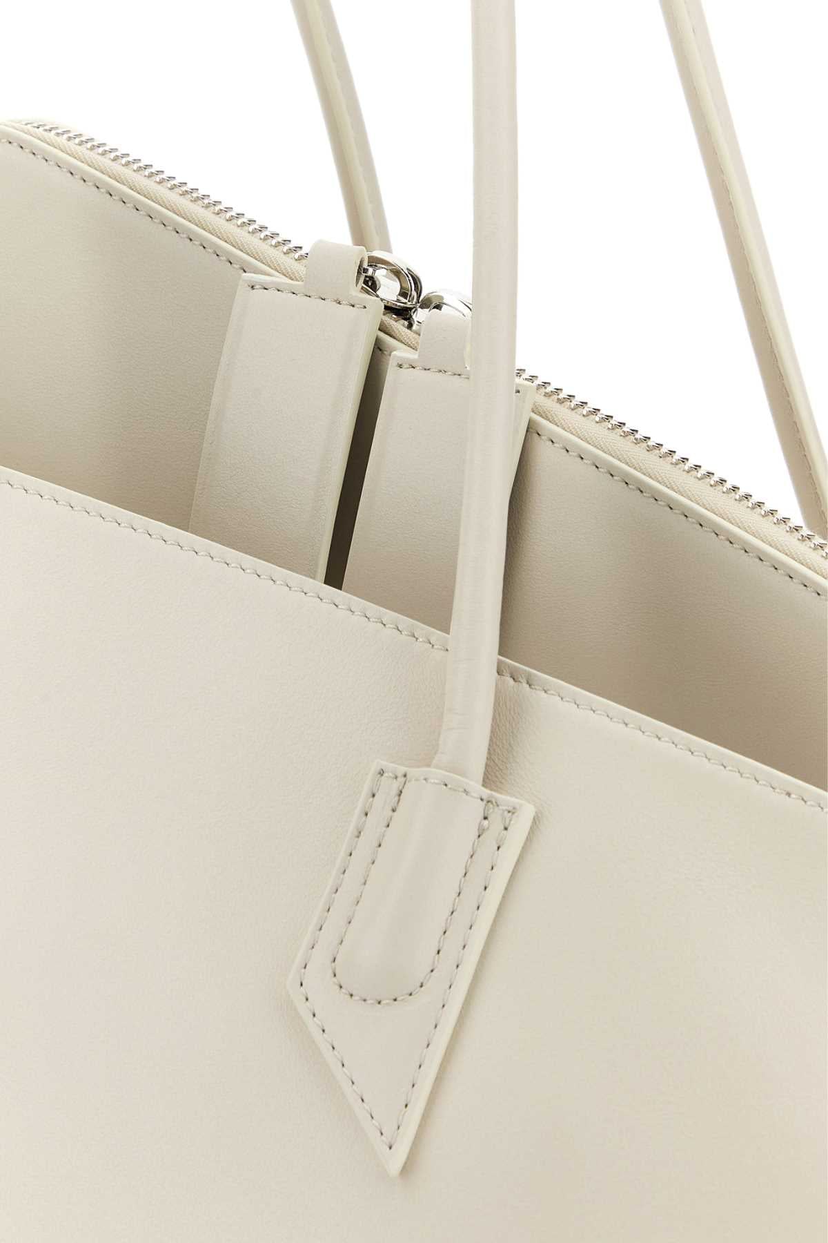 LA_PASSEGGIATA_MEDIUM_TOP_HANDLE_261WAH00054LBT019AA_042_Image_4