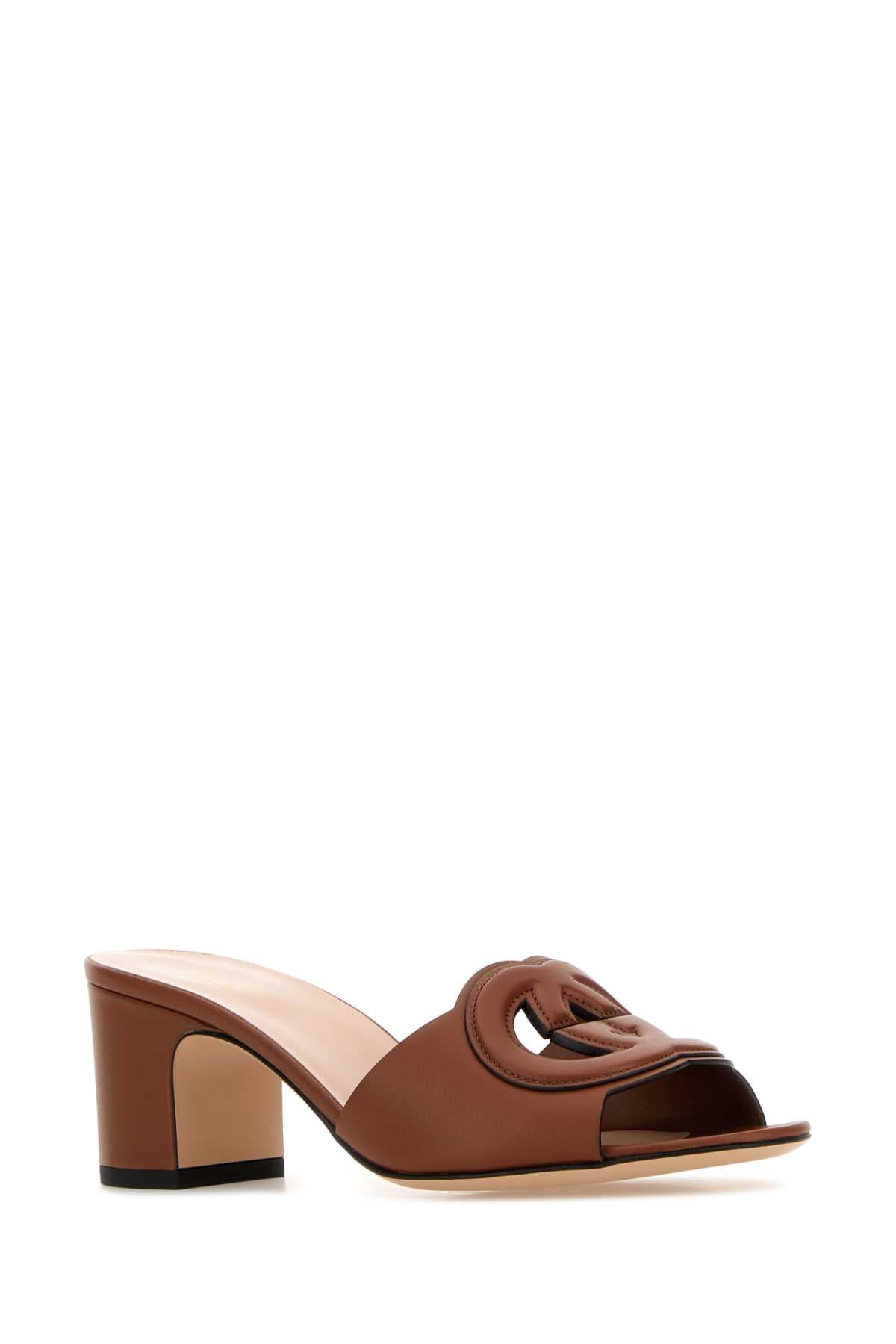 LEATHER_UPPER_AND_SOLE_SANDAL_782413AAAZG_2535_Image_2