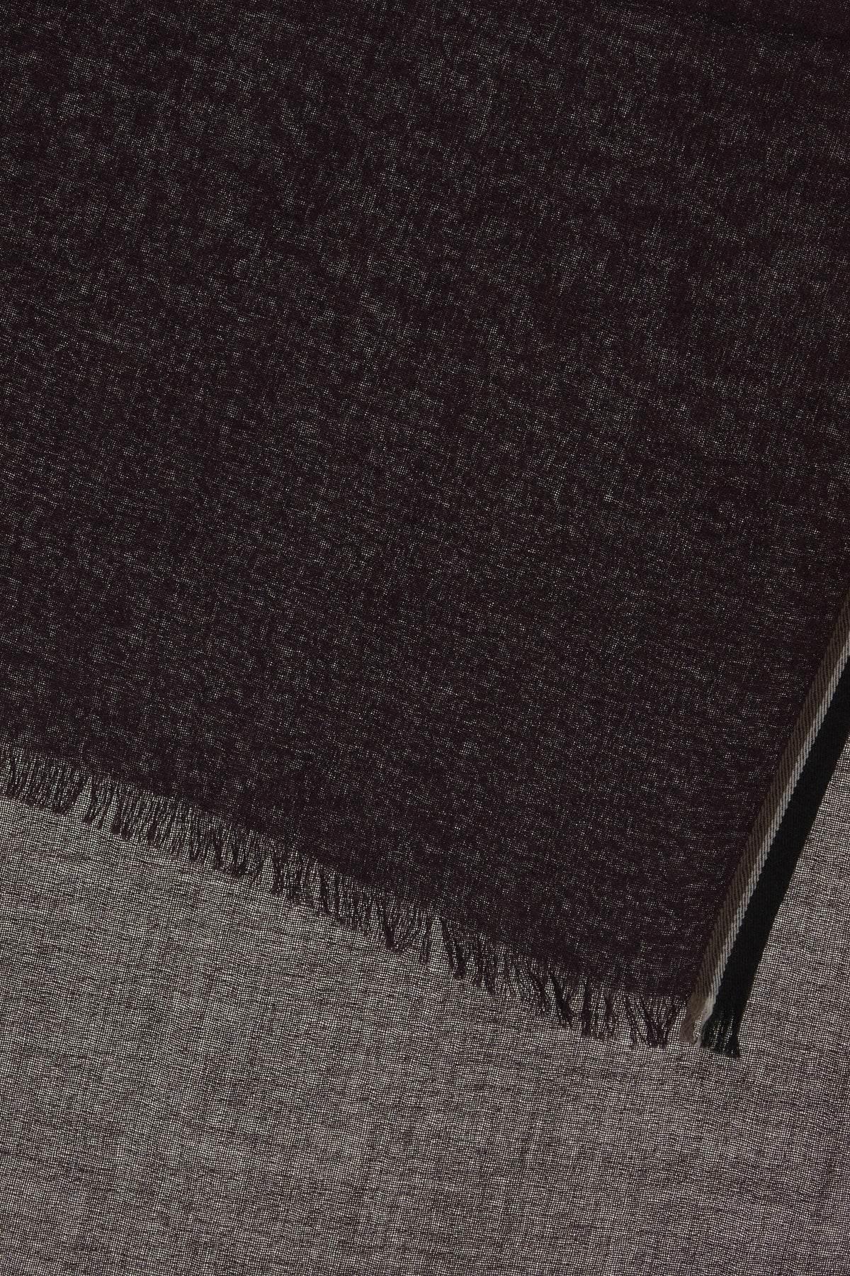 LIGHTEST_SCARF_BABY_CASH_FAL2005_H0V5_Image_2