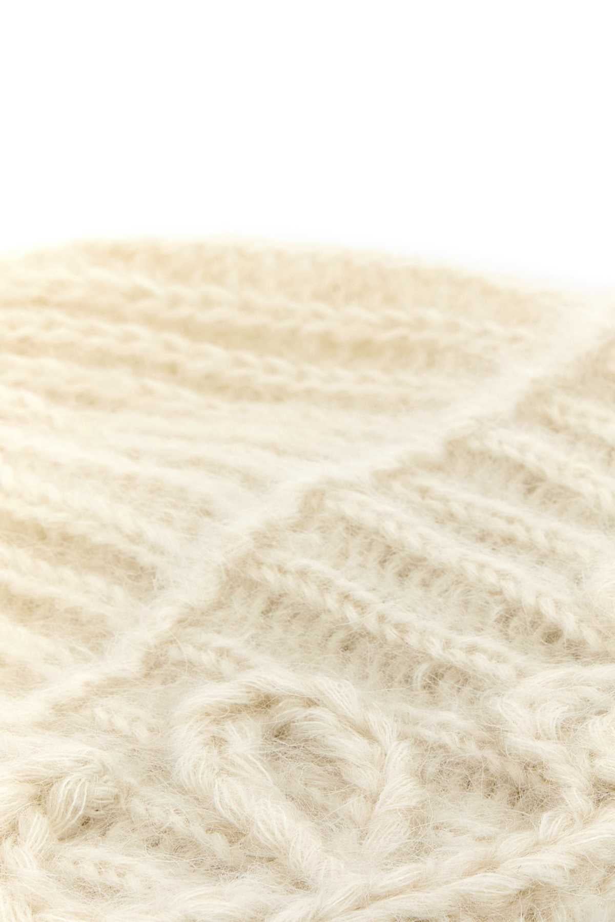 LOEWE_BEANIE_F811487X36_WHITE_Image_3