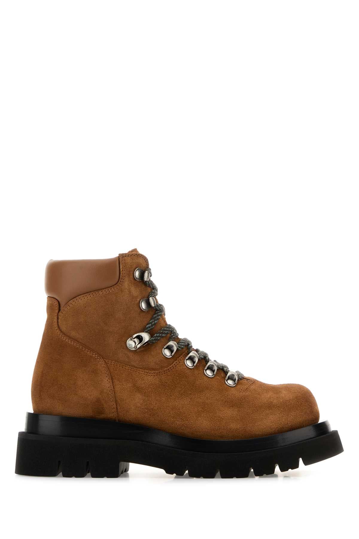 LUG_BOOT_BOSTON_CRUST_CALFNAP_843955V4QN2_7665_Image_1