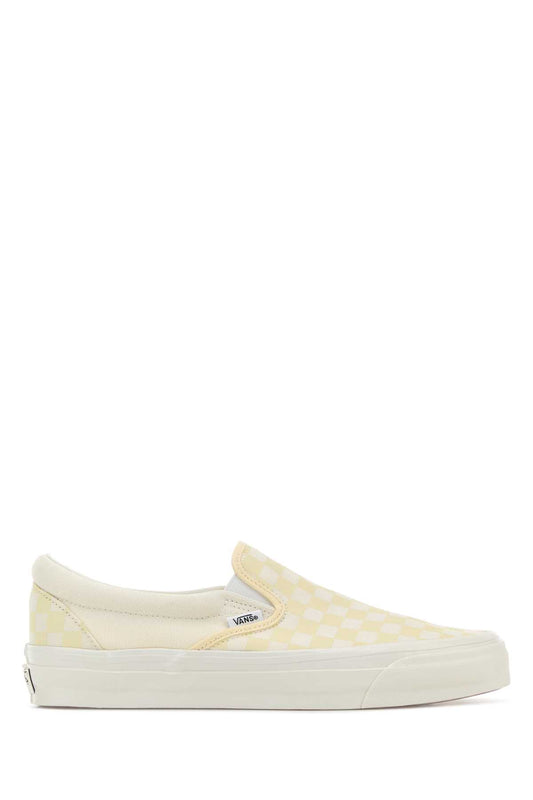 LX_CLASSIC_SLIP-ON_98_VN000D9P_FLR_Image_1