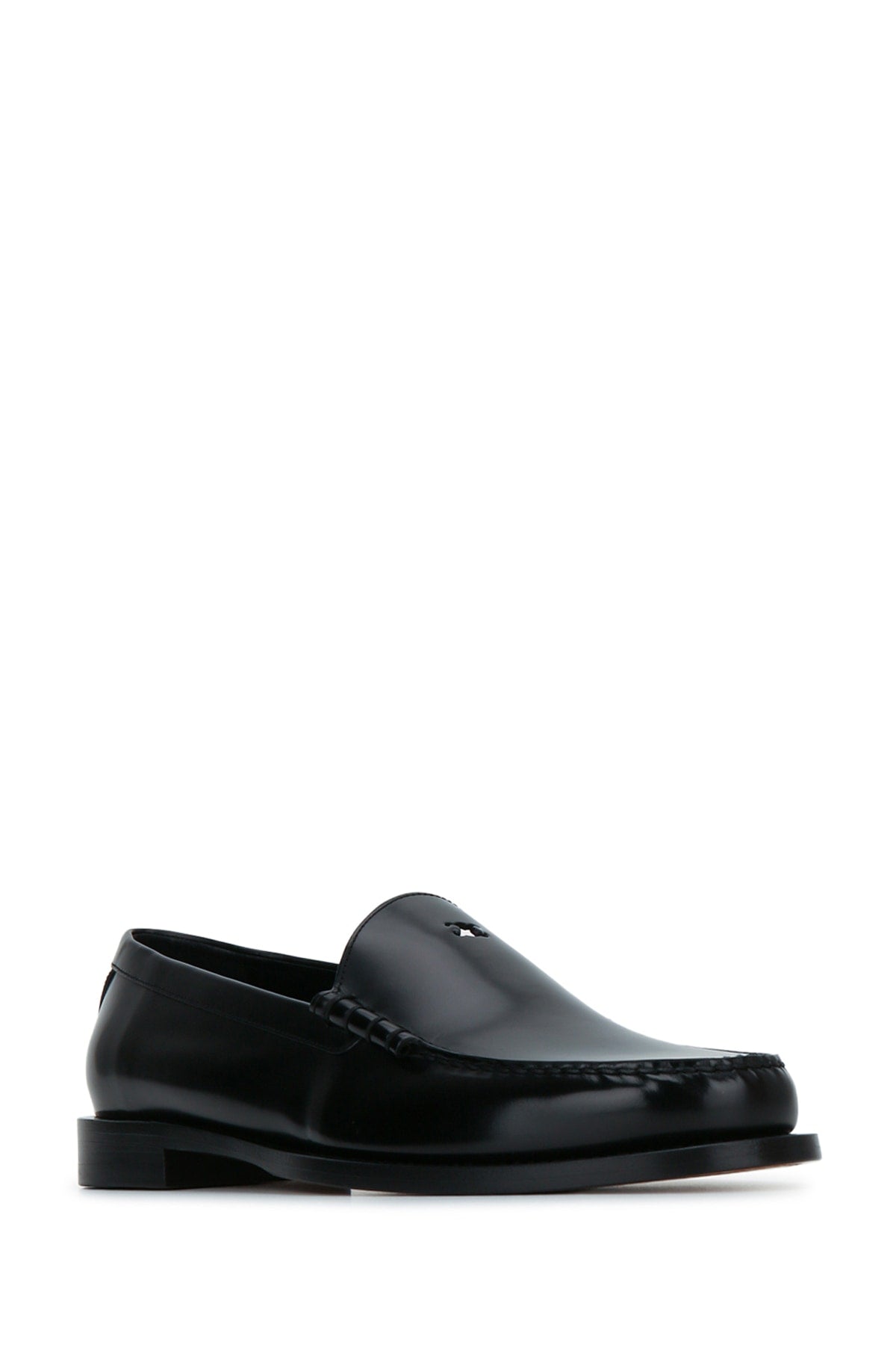 Loafer_Perforated_Triomphe_15_368823602C_38NO_Image_2