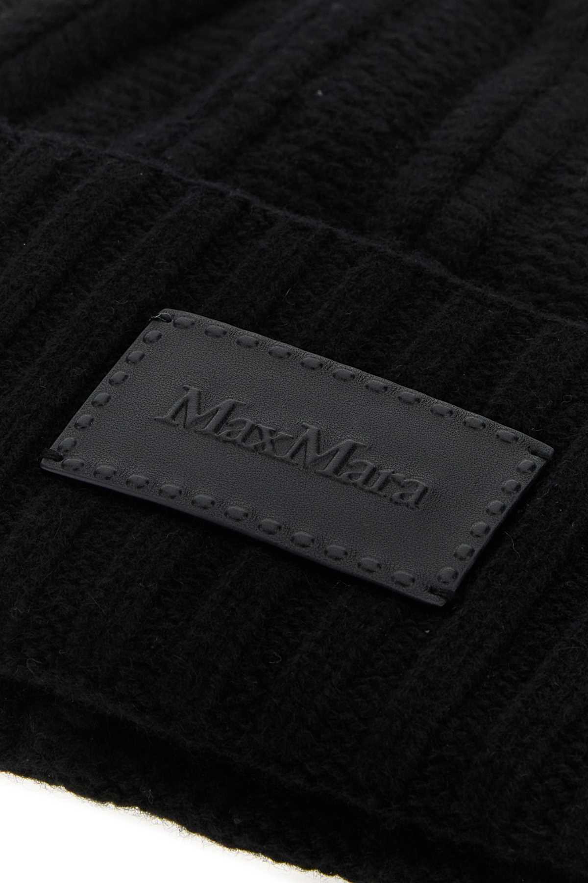 MACBETH_2524576072600_012_Image_3