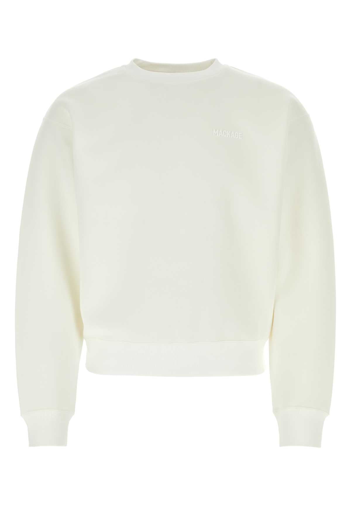 MAGLIONE_JULIAN_WHITE_Image_1