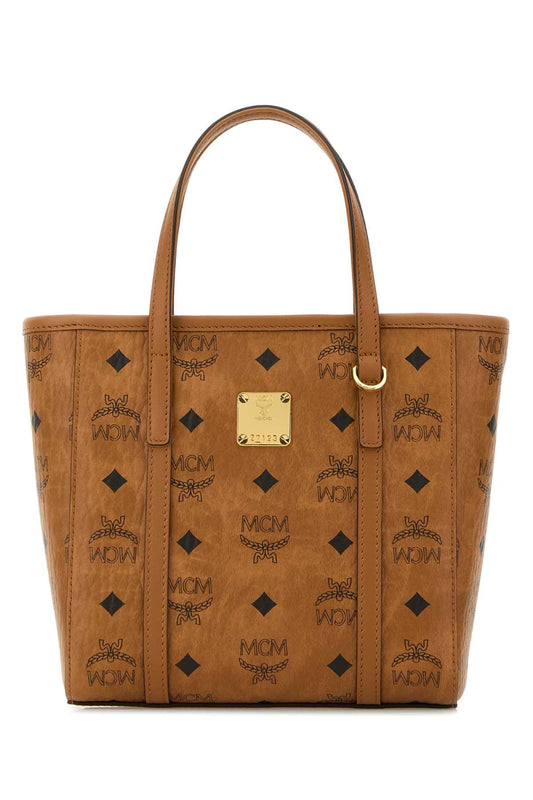 MCM_TONI_VI_SHOPPER_MNI_CO_MWPEAMT06_CO_Image_1