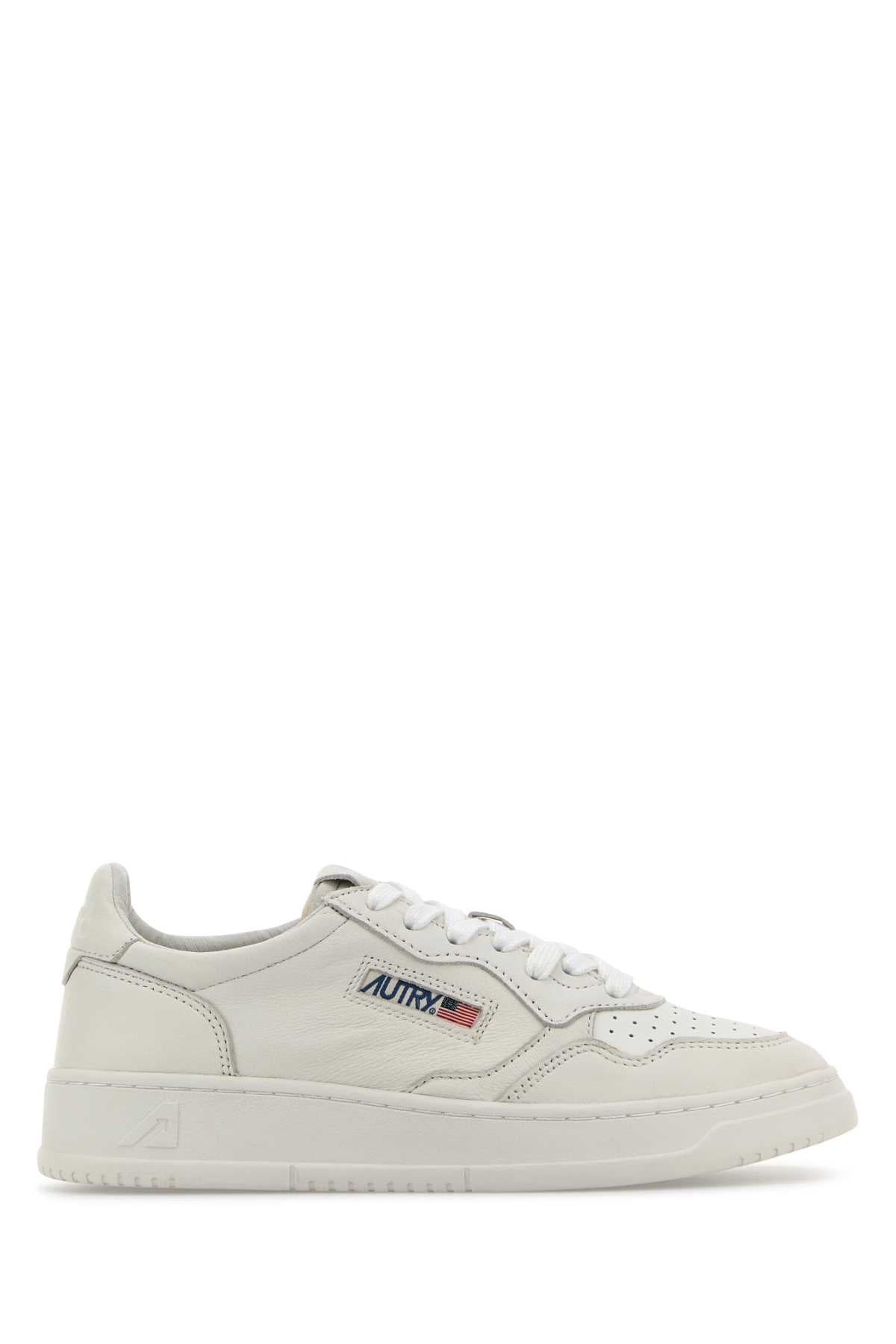 MEDALIST_LOW_WOM_SG10_SOLIDGOAT_WHITE_AULW_SG10_Image_1