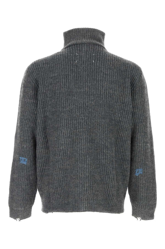 MENDED_RIBBED_SWEATER_S67HL0008M13024_853F_Image_2