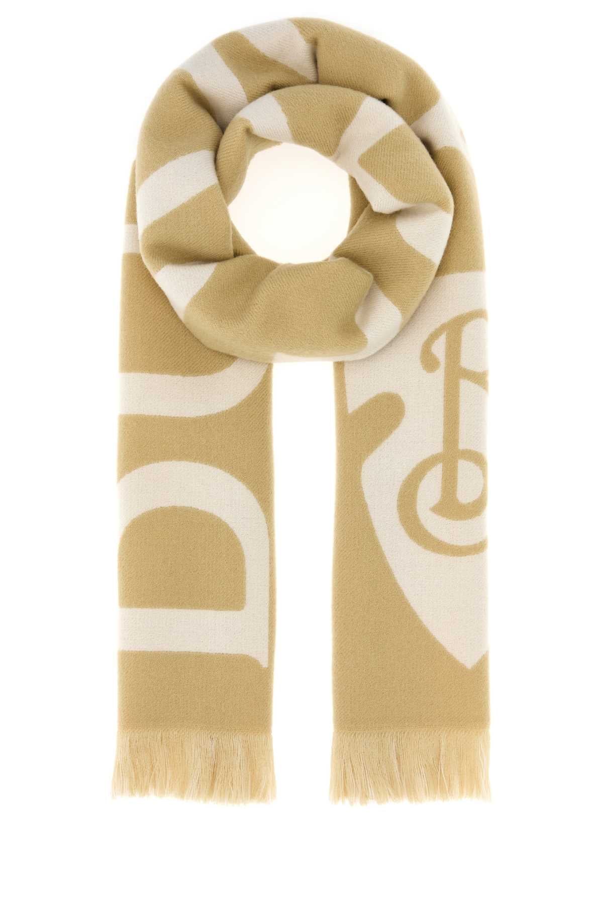 MU_BURBERRY_TEXT_WL_SCF_8109562_A2021_Image_1