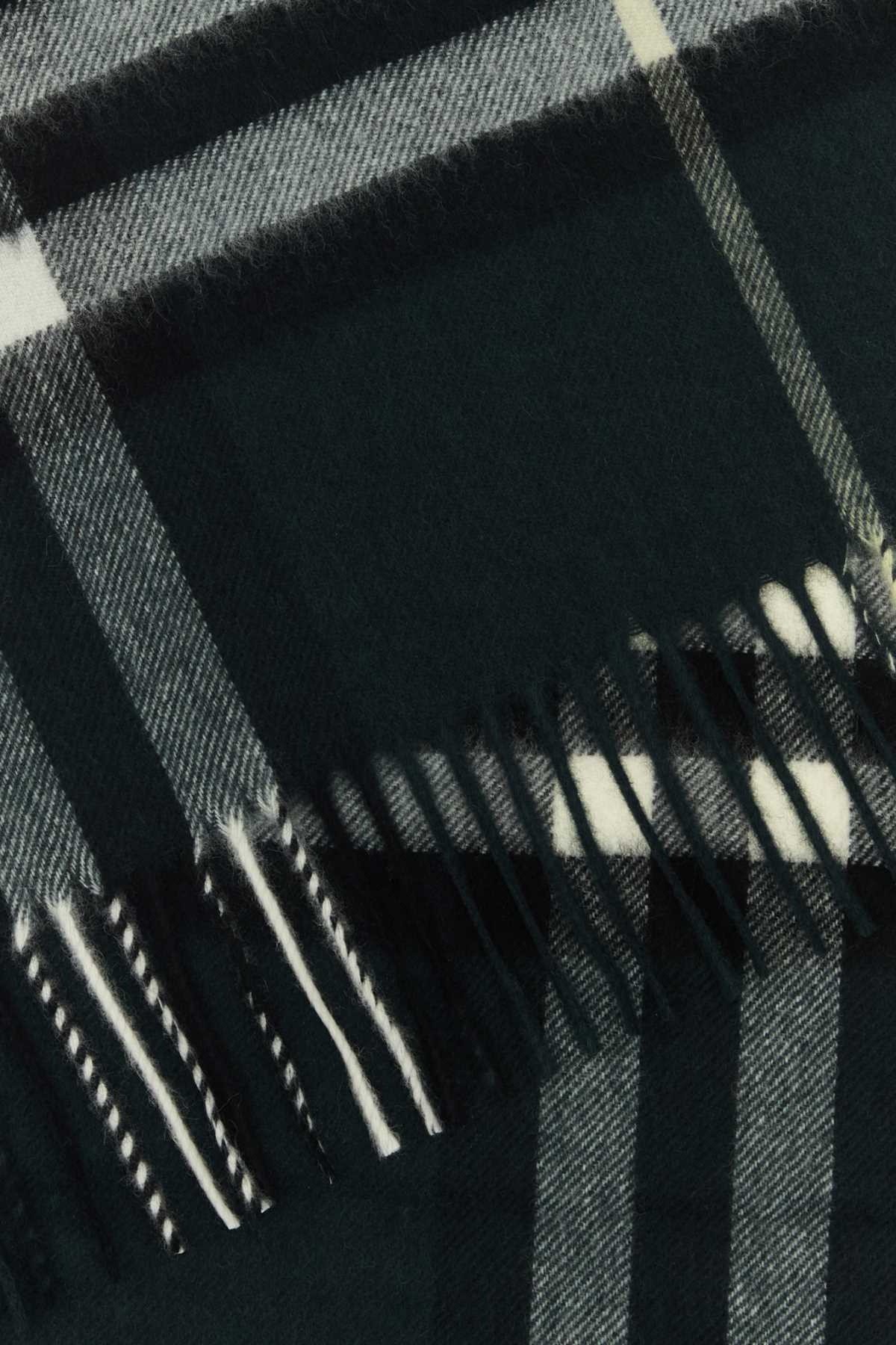 MU_GIANT_CHK_CS_SC_8112629_C1221_Image_2