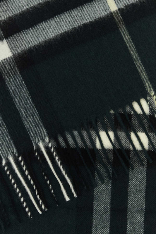 MU_GIANT_CHK_CS_SC_8112629_C1221_Image_2