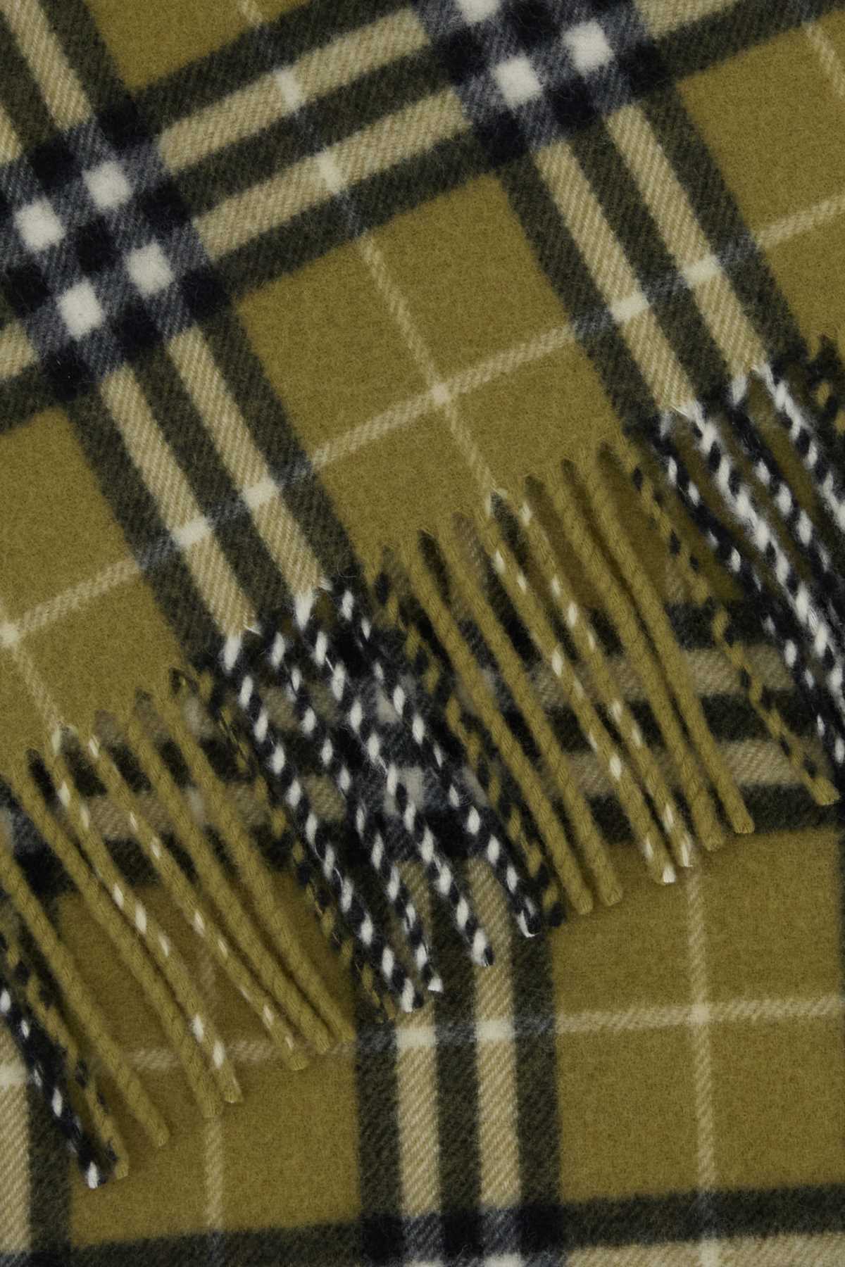 MU_MEDIUM_CHCK_LOLA_SCF_8099690_C1427_Image_2