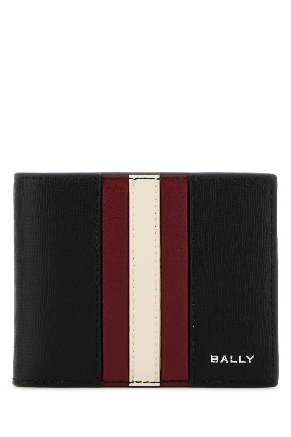 MYT_BIFOLD_6CC_MLW06AEC001_I946P_Image_1