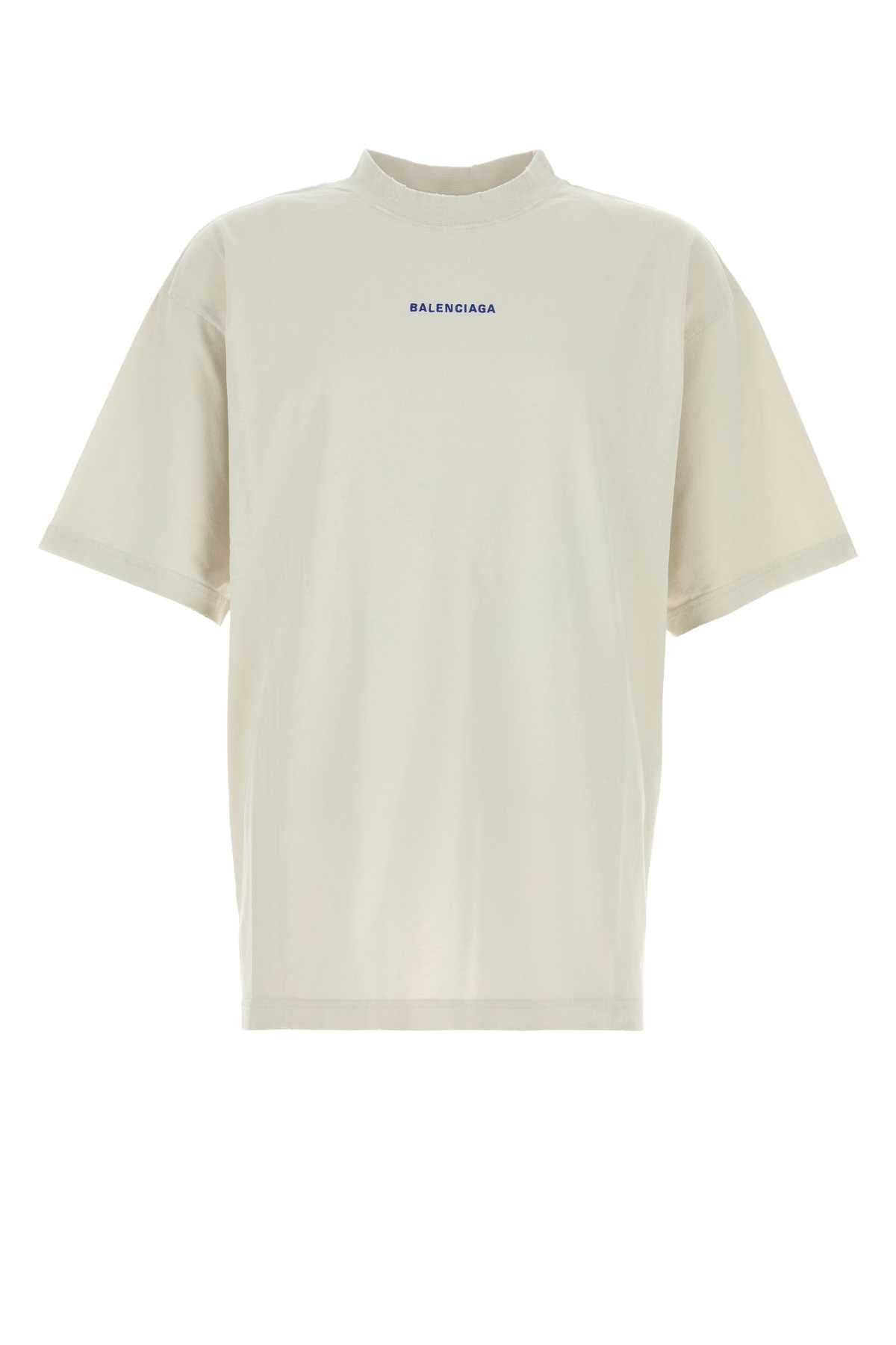 Medium_Fit_T-Shirt_764235TSVO9_8016_Image_1