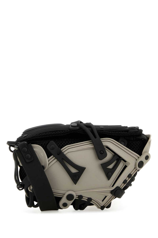 OBJECT_I14_SMARTPHONE_BAG_I14WGBKHACK_WARMGREY_Image_1