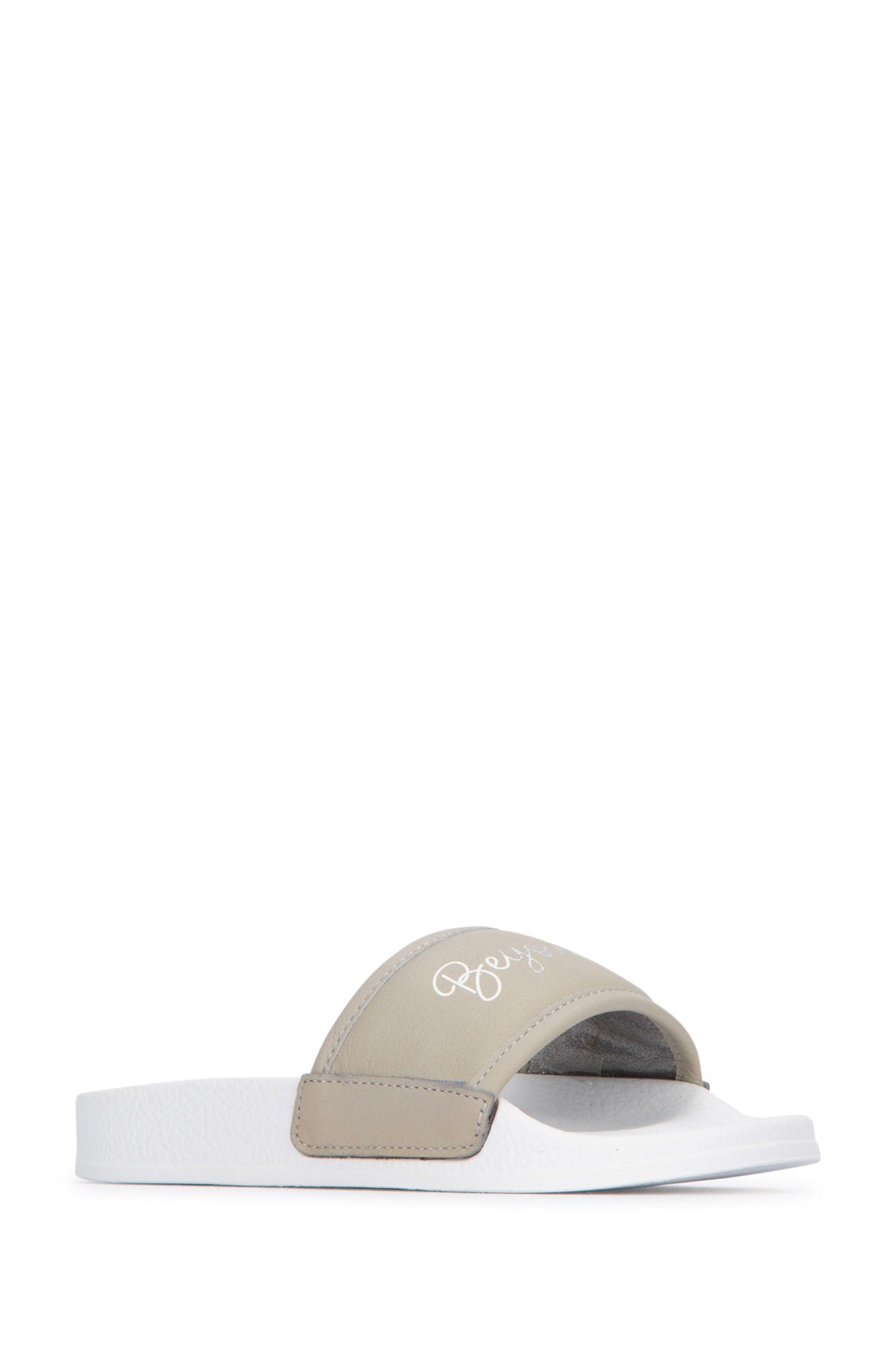PAIR_OF_SLIPPERS_BZ059ZG249_C073_Image_2