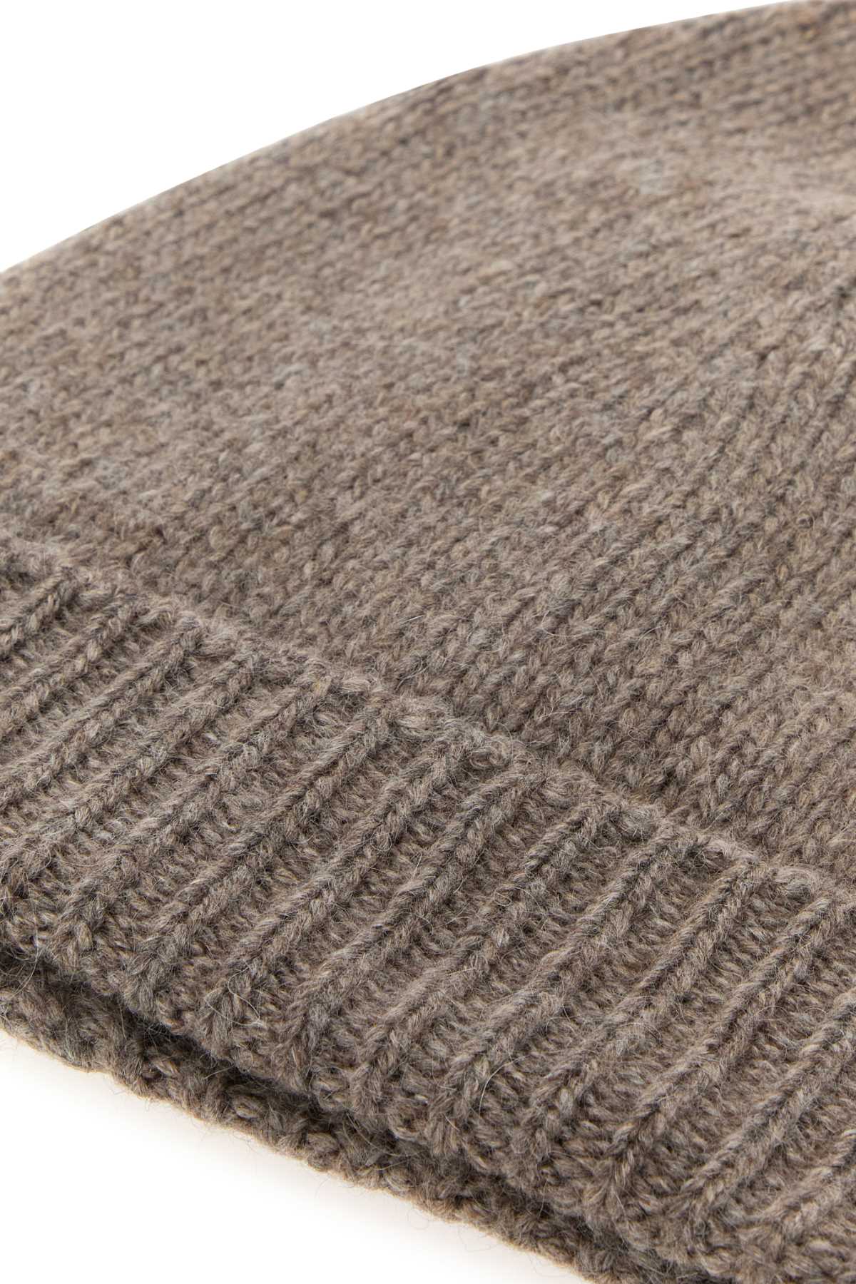 PAVIR_BEANIE_A001159Y1032_TPG_Image_3
