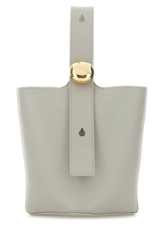 PEBBLE_BUCKET_MINI_AANBBBMX27_SHELLGREY_Image_1