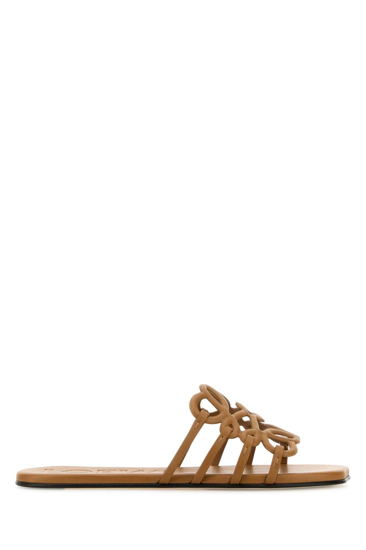 PETAL_ANAGRAM_SLIDE_LLSP465X08_CAMEL_Image_1