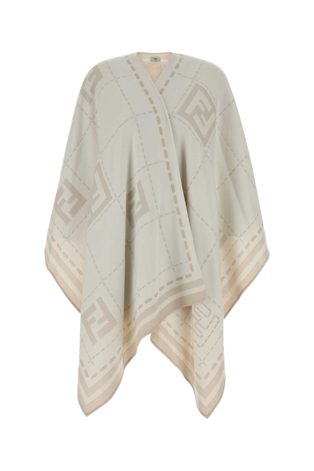 PONCHO_MACRO_CHECK_SE_FXX033B01N_F0QD3_Image_1