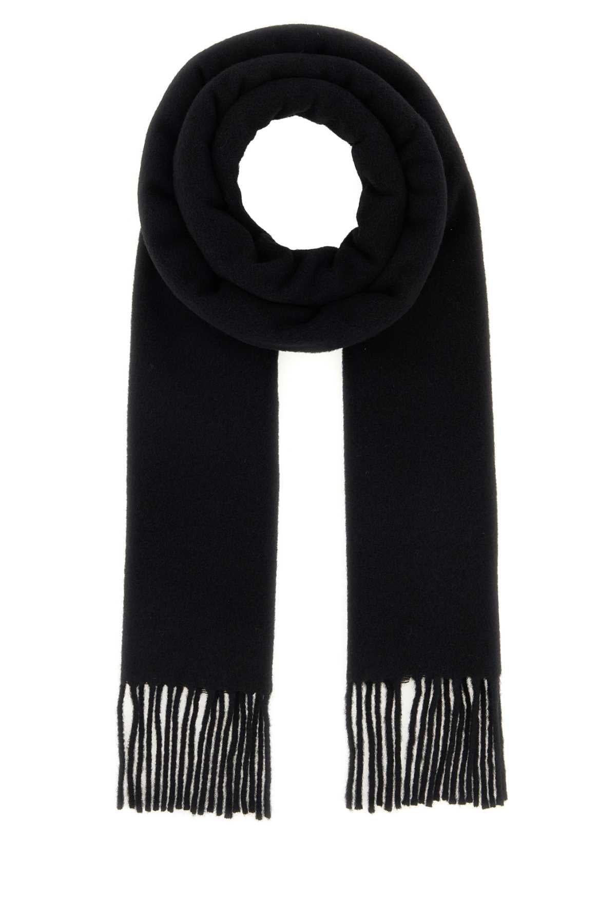 QUOTA-WOOLSCARFWITHAMIDECOEUREMBROIDERY_USF677AW0047_001_Image_1
