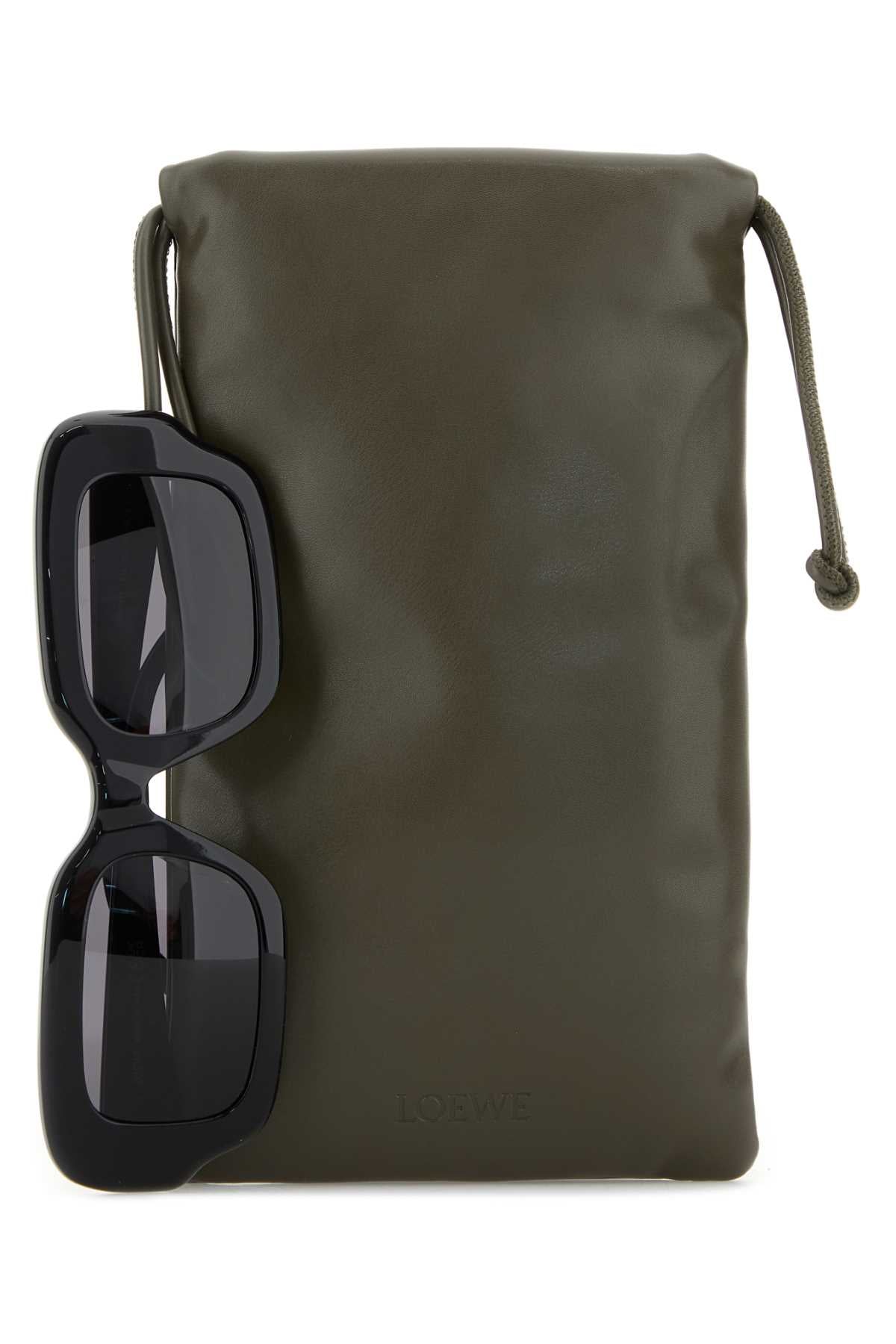 RECTANGULAR_SLIM_SUNGLASSES_LW40158F51_01A_Image_3