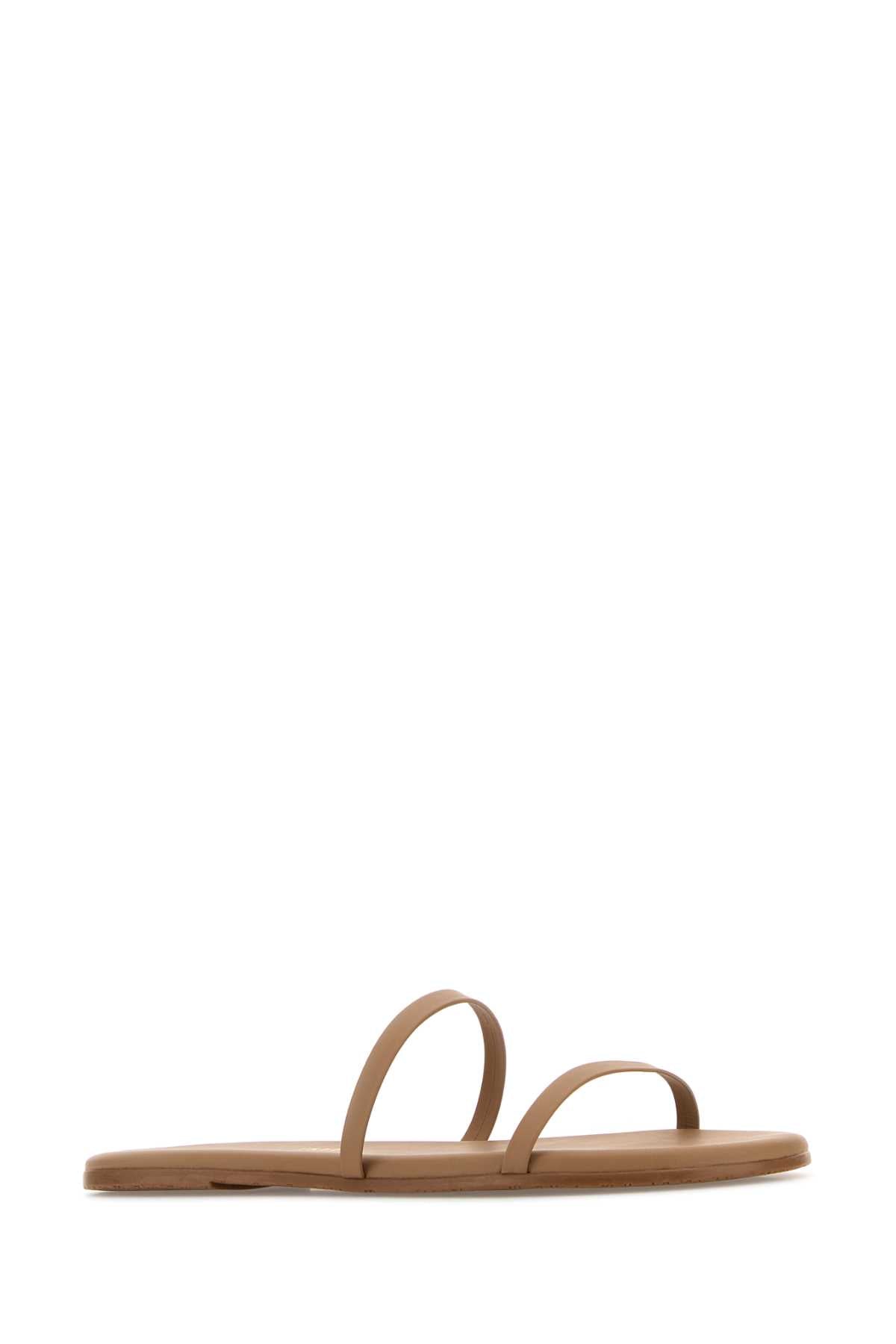 SANDALI_GEMMA_BEACHBUM_Image_2