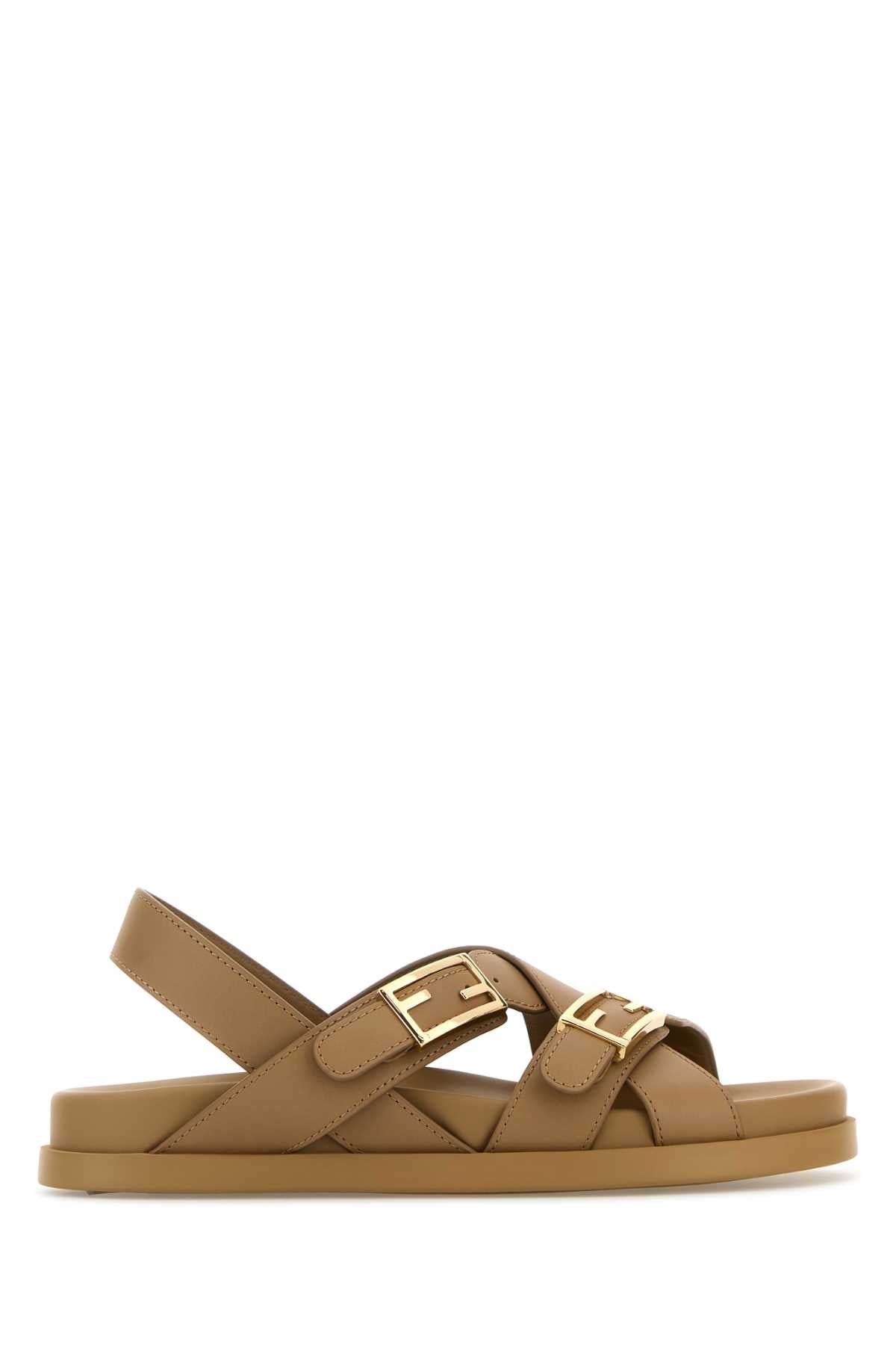SANDAL_LEATHER_STRAP_8X8647NA7_F0QB8_Image_1
