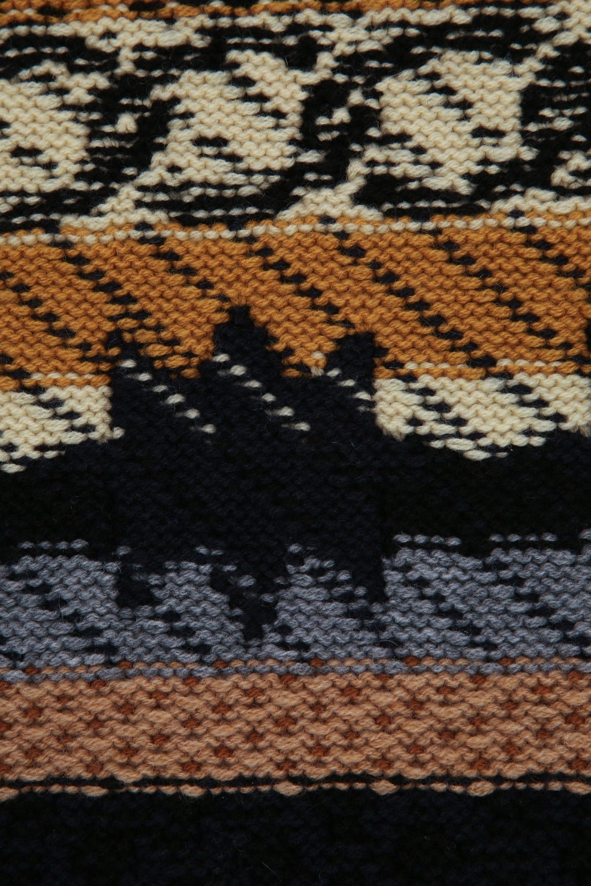 SCARF_AA0EV0V65_19BD_Image_3