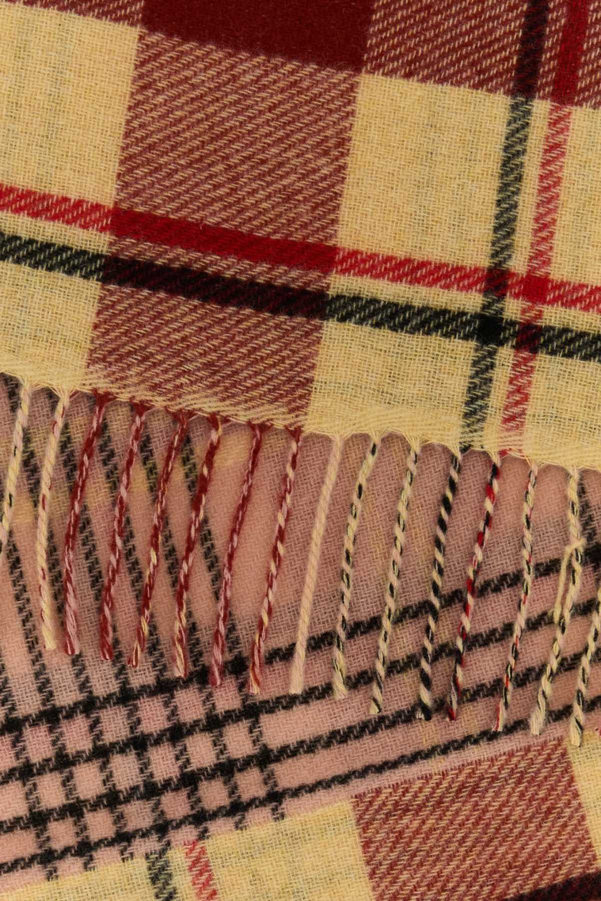 SCARF_SCMC0119Y0UAW035_CHC29_Image_2