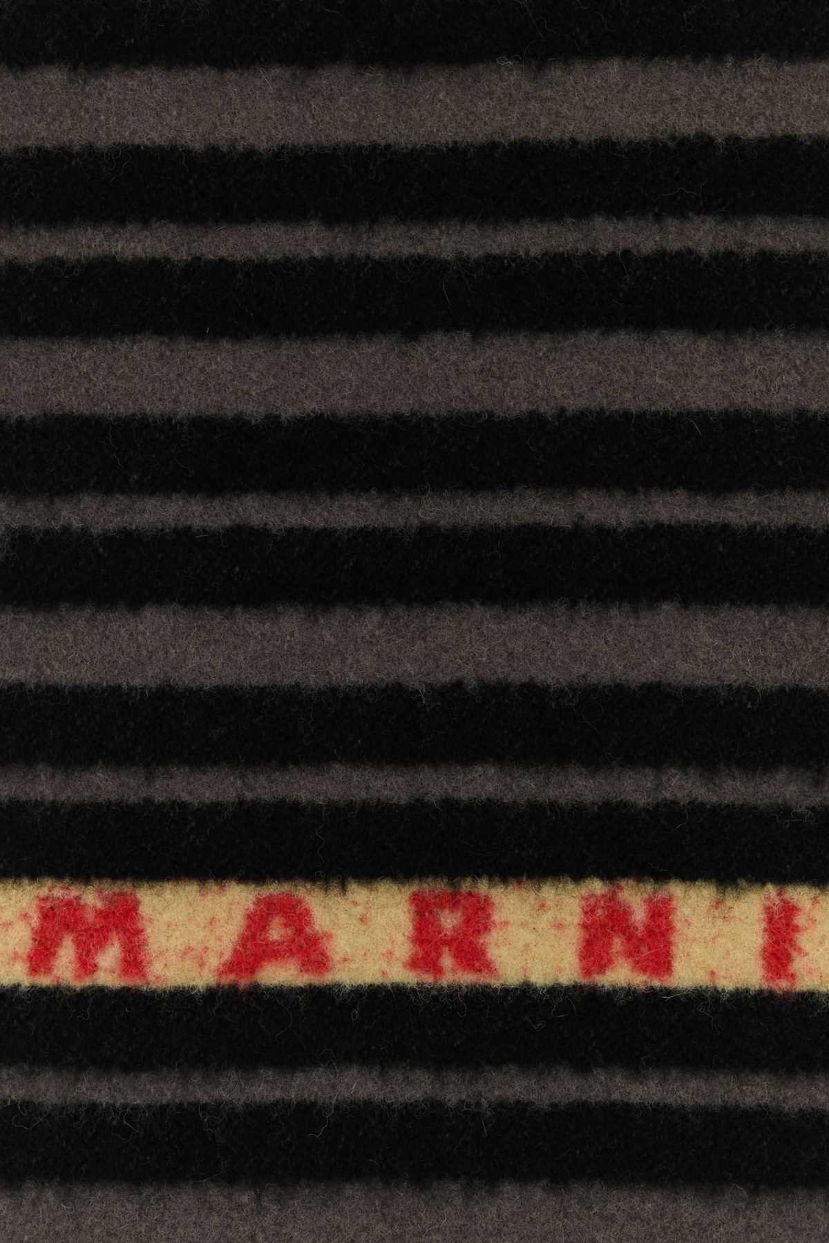 SCARF_SCMC0120Y0UAW034_STN99_Image_3