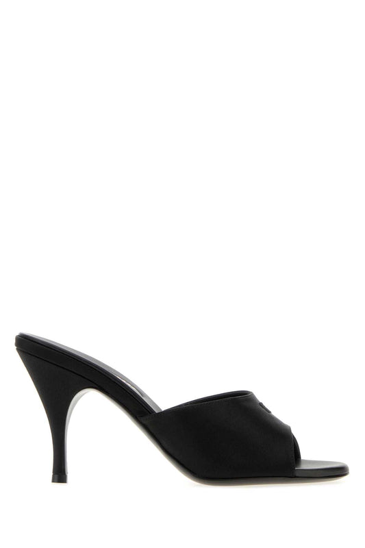 SCARPE_CON_TACCO_5XX684FD085049_F0002_Image_1
