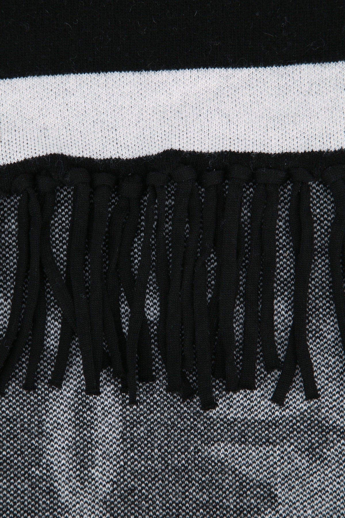 SCIARPA_105992A2YO_ZZ2_Image_2