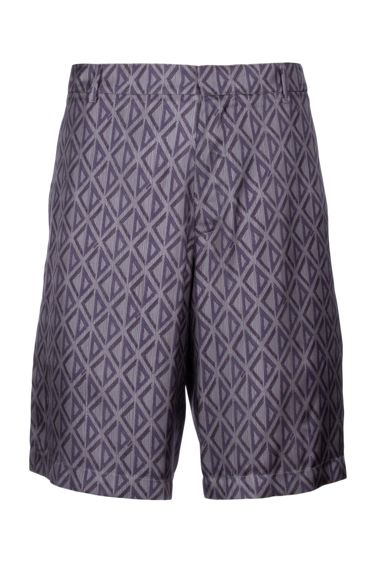 SHORT_013C121B5797_885_Image_1