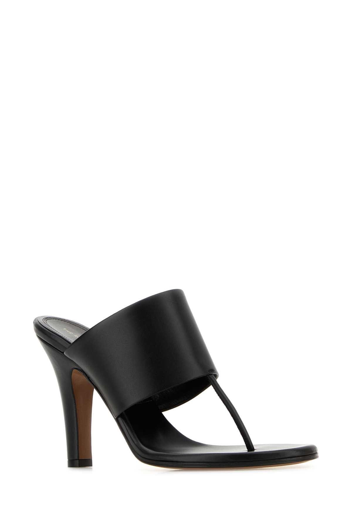 SIGNUM_HEEL_SANDAL_F1533L57_BLK_Image_2