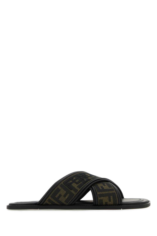 SLIDE_TESSJACQFFRICLOGO_7X1548AJZE_F0R7R_Image_1