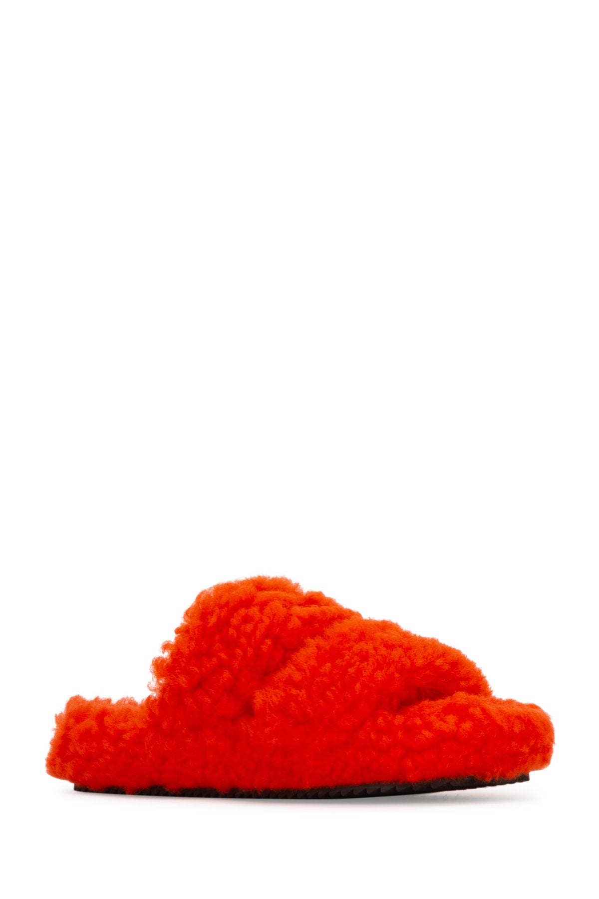 SLIPPERS_343553663C_20BQ_Image_2