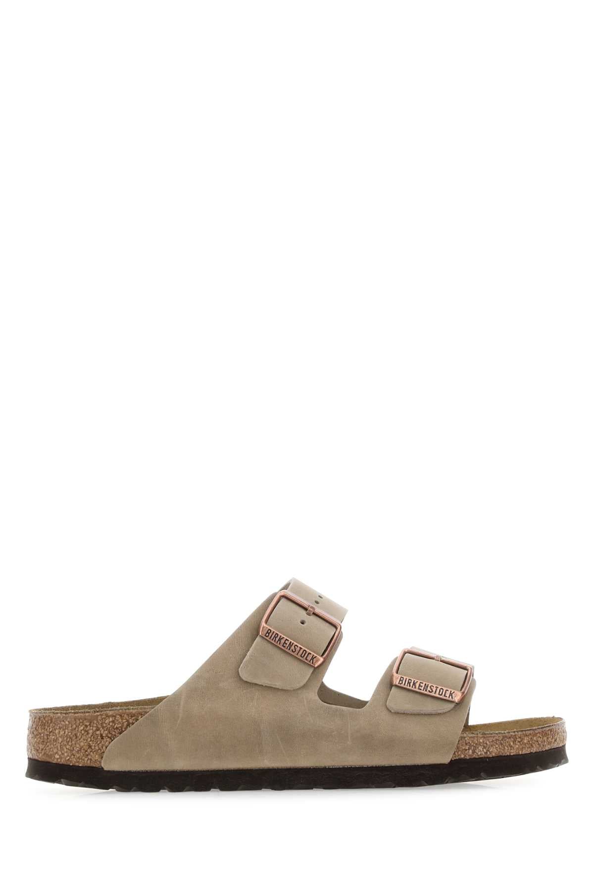 SLIPPERS_352203_TOBACCO_Image_1
