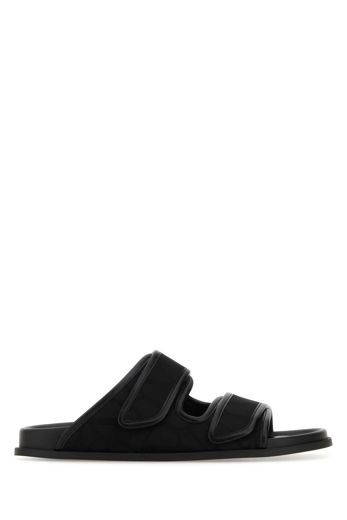 SLIPPERS_4Y2S0H86IDQ_0NO_Image_1