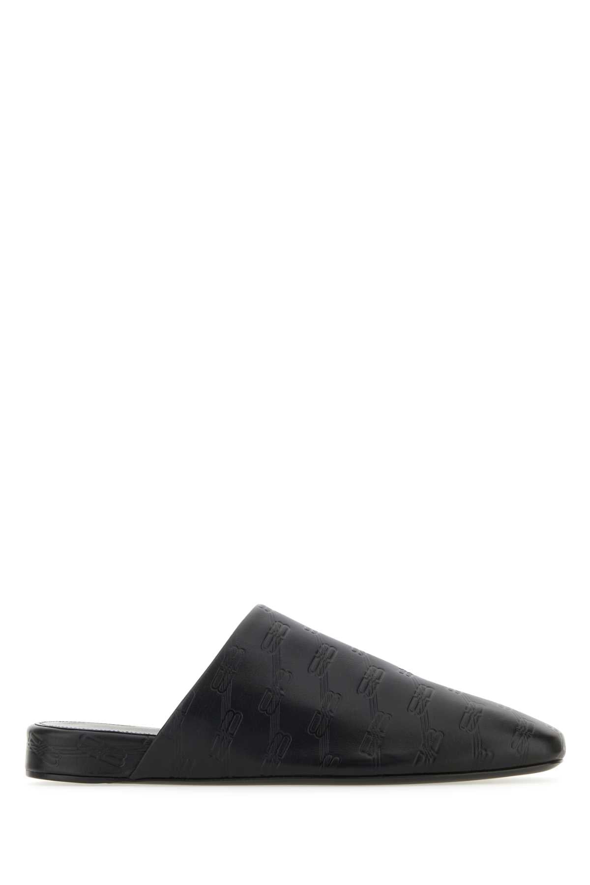 SLIPPERS_743926WB722_1000_Image_1